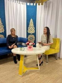 В рубрике «Көненің көзі» программы «Өмір ағымы» телеканала «Алау» о выставке «Искусство портрета»